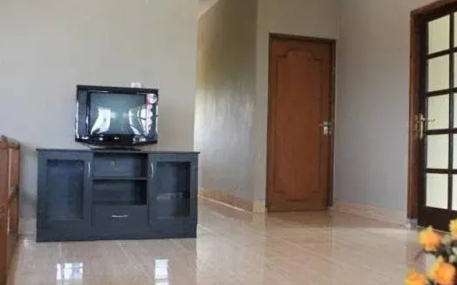 Dago Guest House - Kampung Padi