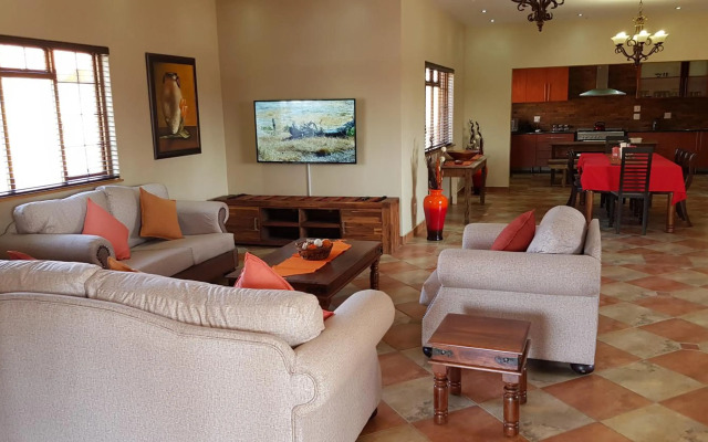 Hornbills Rest Country Home