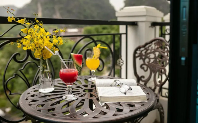 Tam Coc Holiday Hotel & Villa