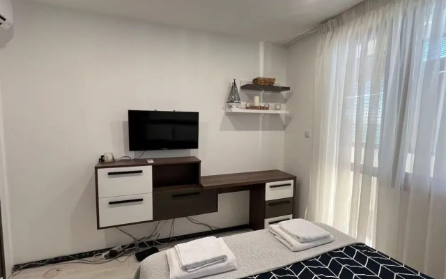 Luxurious Beach House With Wi-fi and Parking
