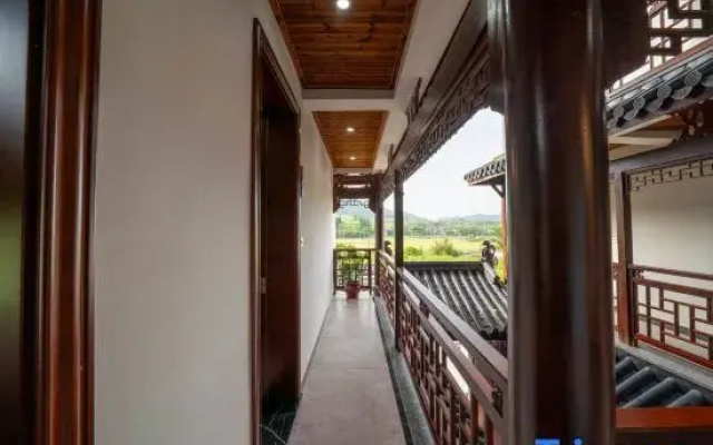 Tonglu Nanxi Bieyuan B&B (OMG Heartbeat Paradise Branch)