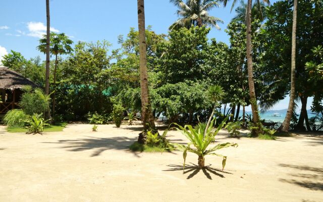 El Nido Mahogany Beach