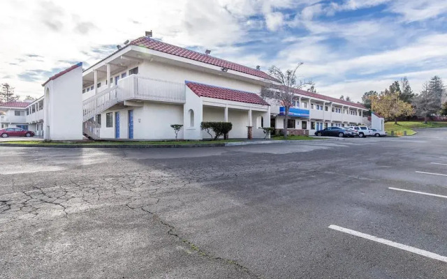 Motel 6 Vallejo - Maritime North