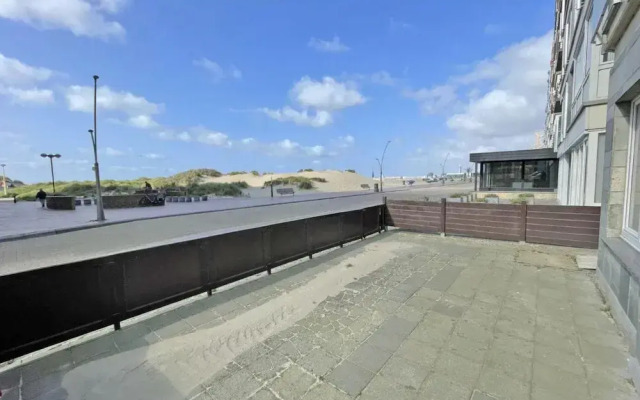 Apartment With 2 Rooms in Oostduinkerke