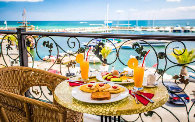 Hotel Palace Marina Dinevi