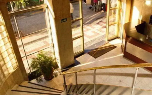 Ambassy Hotel