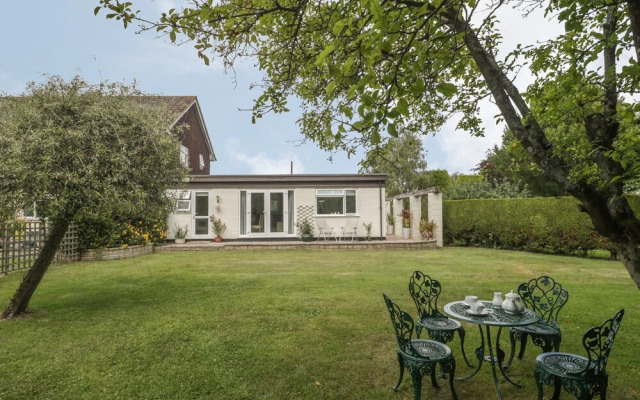 Orchard Annexe