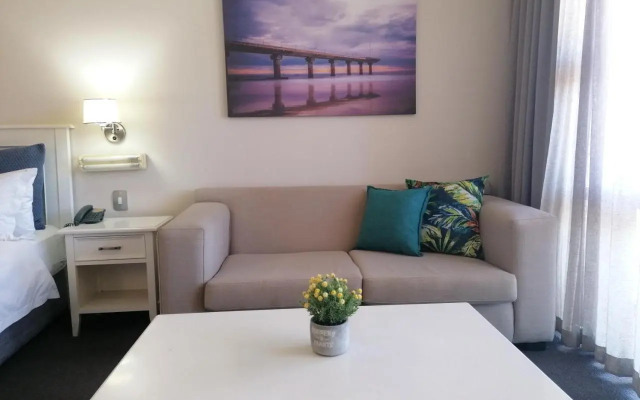 Beachfront Dream 256 Brookes Hill Suites