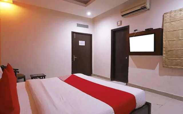 Oyo 47159 Royal Residency