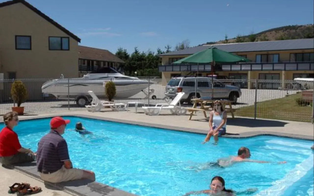 Fairway Motel and Apartments