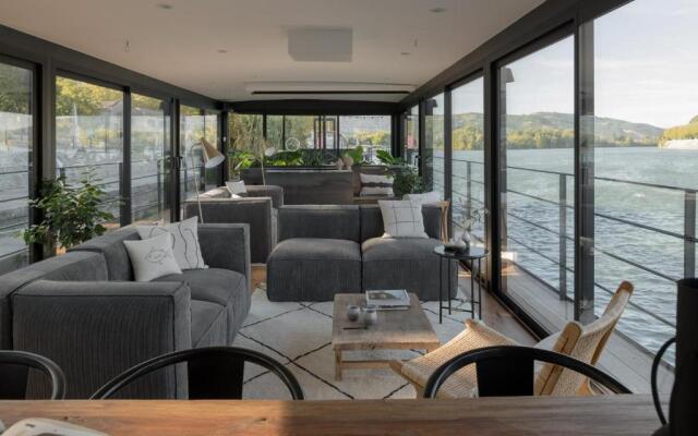 LA PENICHE - Bed And Bicycle - Tournon