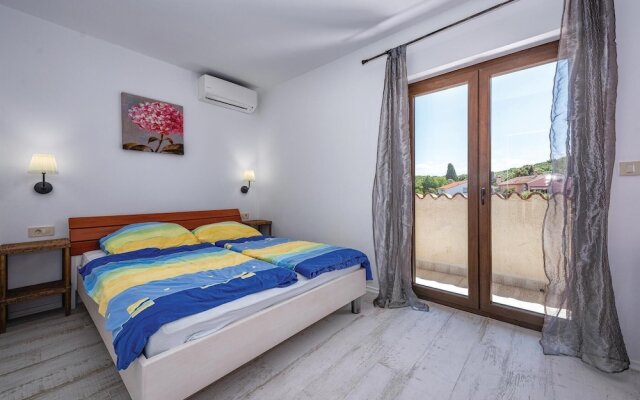 Awesome Home in Rovinj With Wifi and 6 Bedrooms