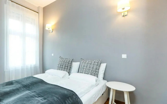 D8 Design Apartment & Studio