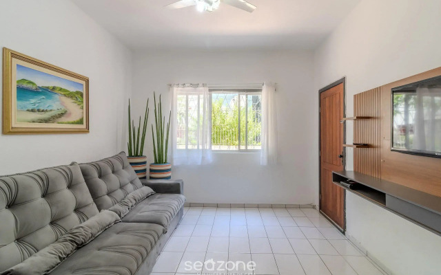 Casa 600m da Praia Central c/ garagem 3 qts NRR128