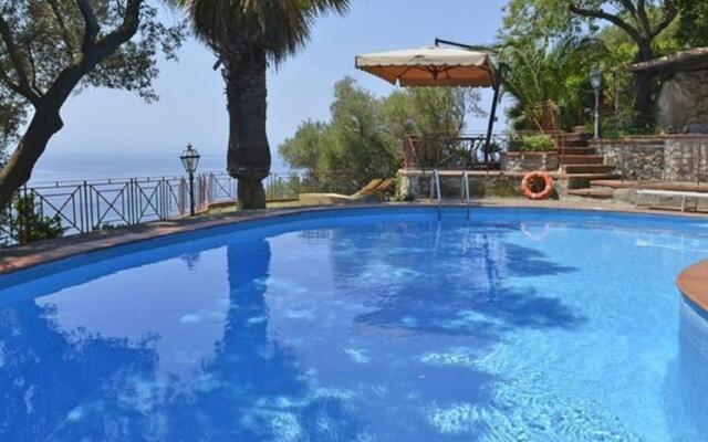 DEPENDANCE vista mare con ingresso privato