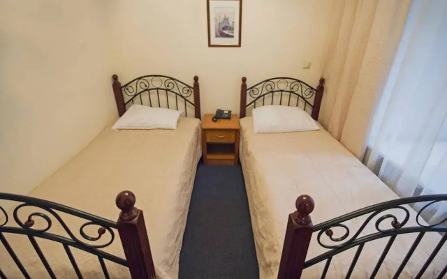 ArtBaza Guest house