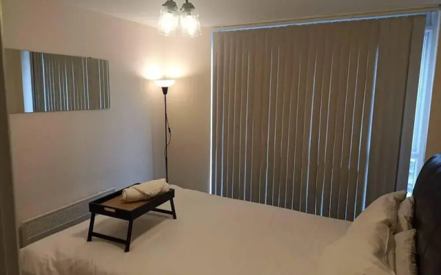 Leicester - Apartment - Sleeps 4 - 97ws