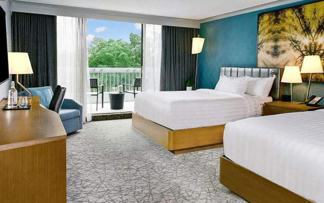 Crowne Plaza Toronto North York Hotel