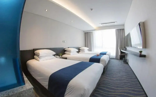Gloucester Hotel and Resorts