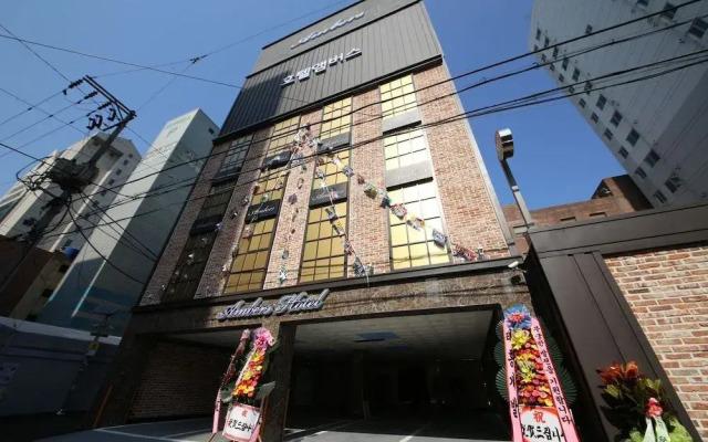 hotelImage