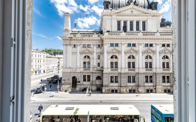 Opera House Apartment 2