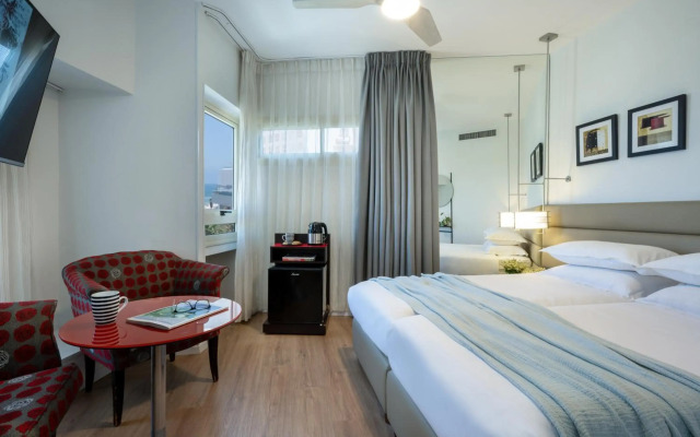 Maxim Hotel Tel Aviv Adults Only