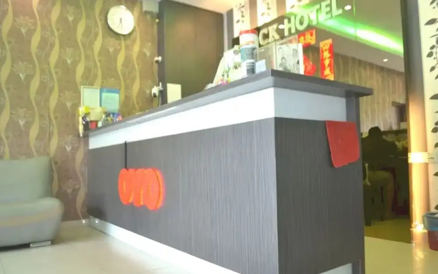 OYO 89715 CK Hotel 2