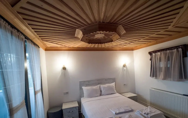 Beacon Hill Suites