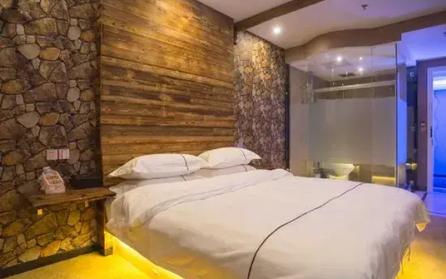 Longting Creative Hotel
