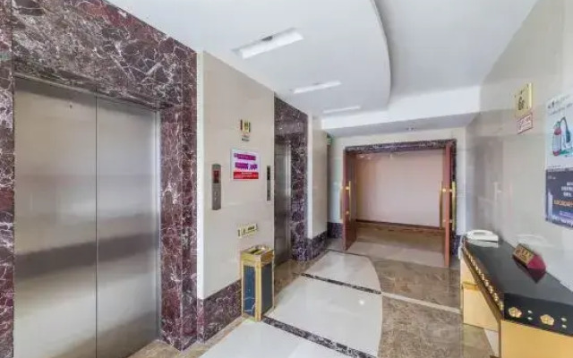 Sunshine Hotel
