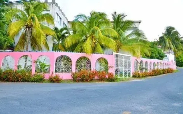 Rodney Bay Hotel