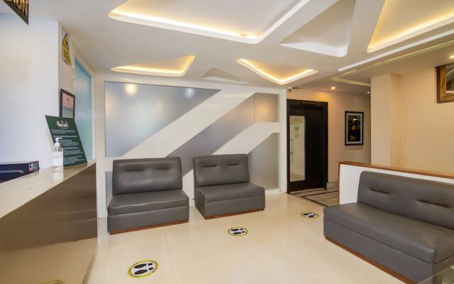 Muscatel Yavachi - 400 Mts from MG Marg