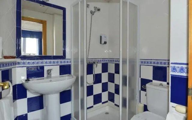 Hostal Linares