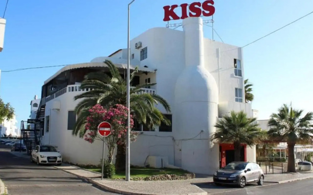 Torre da Aldeia by Umbral