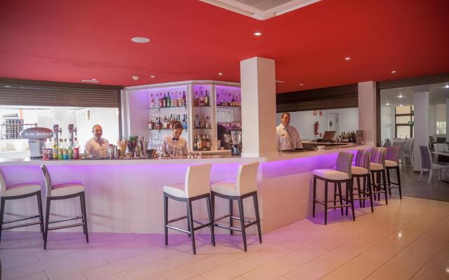 Royal Sunset Beach Club