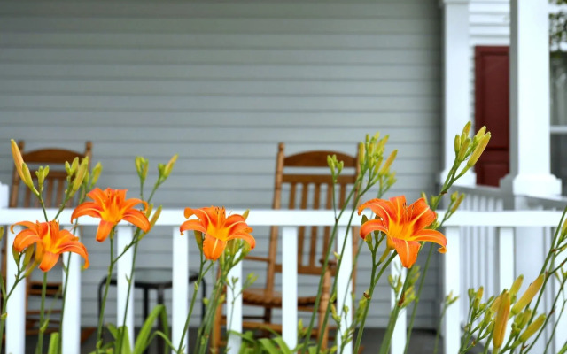 Lancaster Inn and Suites