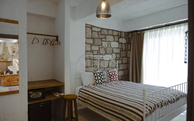 Piraye Alaçatı