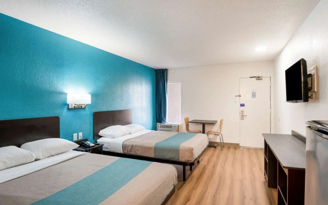 Motel 6 Lexington, KY - Airport