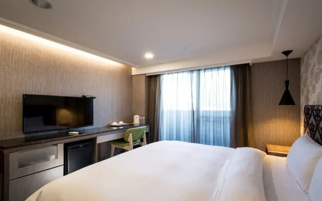 Jung Zaw Business Hotel