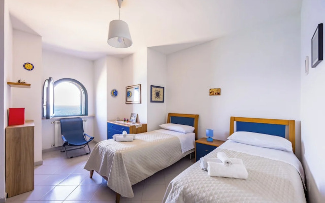 Heavenly Terrace by Napoliapartments