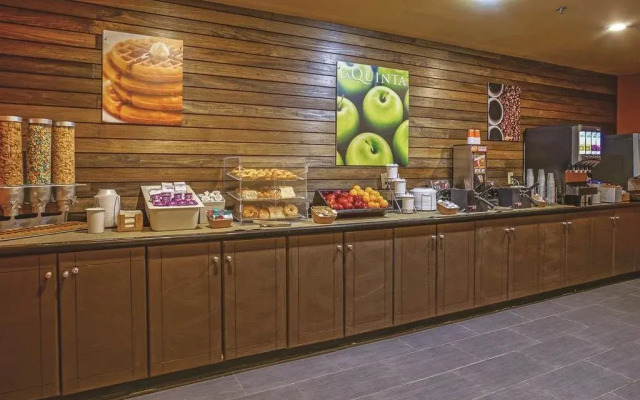 La Quinta Inn & Suites Runnemede - Philadelphia