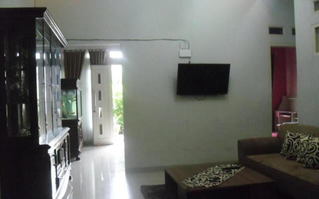 Kartika Guest House Cianjur