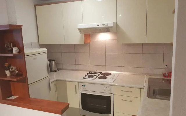 Mila - 2 Bedrooms and Free Parking - A5