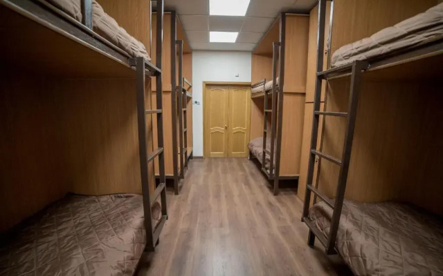 Hostel Monaco