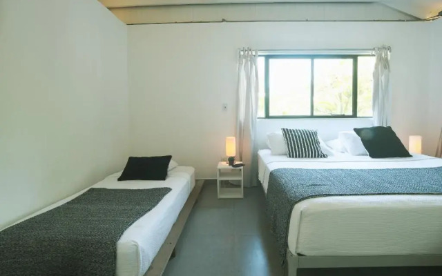 La Negra Surf Hotel & Soda