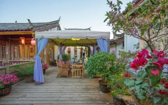 Flowers without Boundary Inn