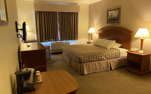 A Riverside Inn Travelodge by Wyndham