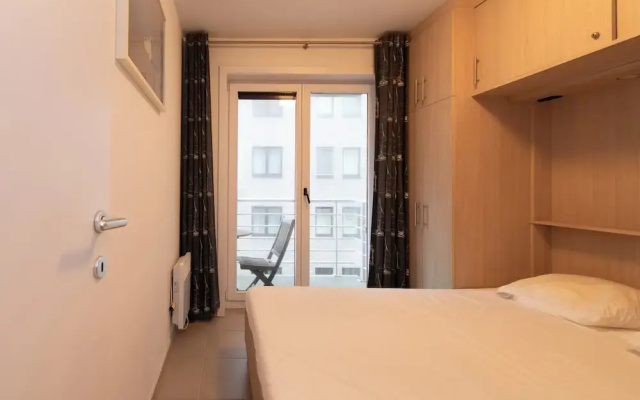 Apartment in Middelkerke With Sea View