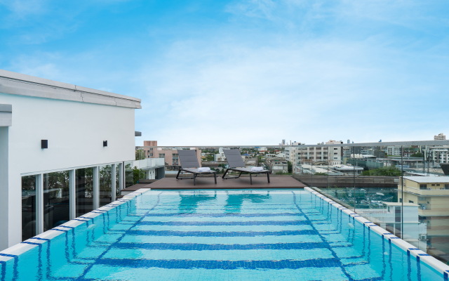 Hotel Amber Sukhumvit 85
