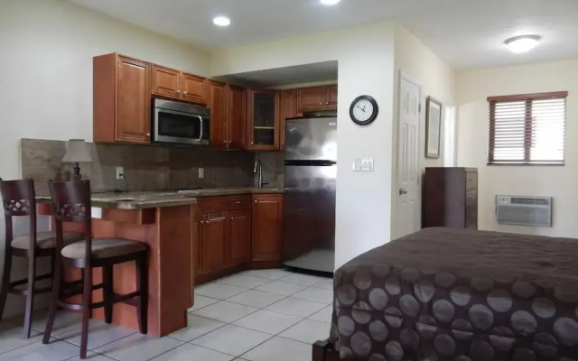Shell Studios Hallandale Beach